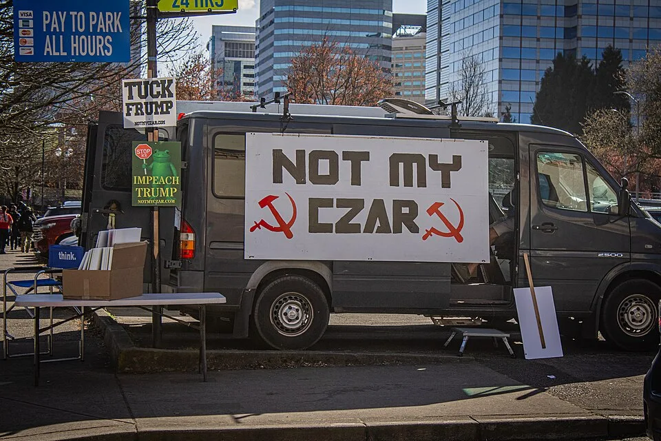 Pancarta con el texto «Not my czar», fotografiada en Portland, Estados Unidos.